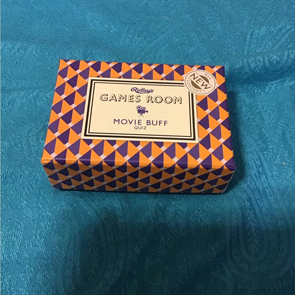 RIDLEYS GAMES ROOM MOVIE BUFF CARD GAME CHALLENGE EUC 140 CARDS
